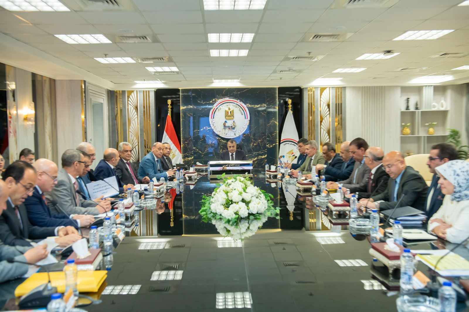 وزير الإنتاج يستعرض الموقف التنفيذي لثلاثة أرباع موازنة العام المالي 2024-2025 وزير الإنتاج يستعرض الموقف التنفيذي لثلاثة أرباع موازنة العام المالي 2024-2025