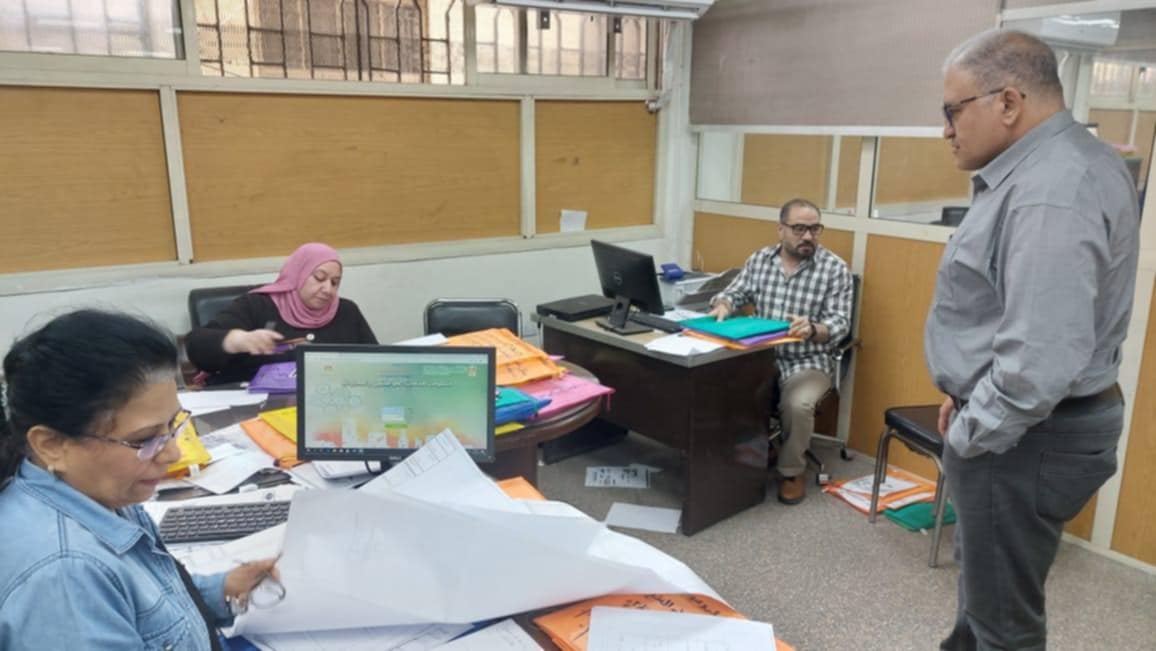 رئيس حي شرق مدينة نصر: الاستعانة بفرق عمل مدربة للتعامل مع كثافة طلبات التصالح على مخالفات البناء رئيس حي شرق مدينة نصر: الاستعانة بفرق عمل مدربة للتعامل مع كثافة طلبات التصالح على مخالفات البناء