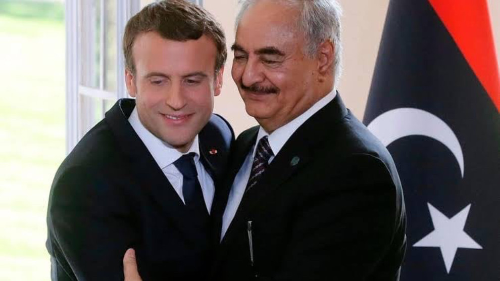 بعد تقارب حفتر وماكرون.. دول الساحل تحذر من مخطط فرنسا للعودة عبر بوابة ليبيا بعد تقارب حفتر وماكرون.. دول الساحل تحذر من مخطط فرنسا للعودة عبر بوابة ليبيا