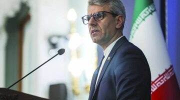 الخارجية الإيرانية: مواقف أمريكا المتناقضة السبب الرئيسي للحوار معها بشكل غير مباشر