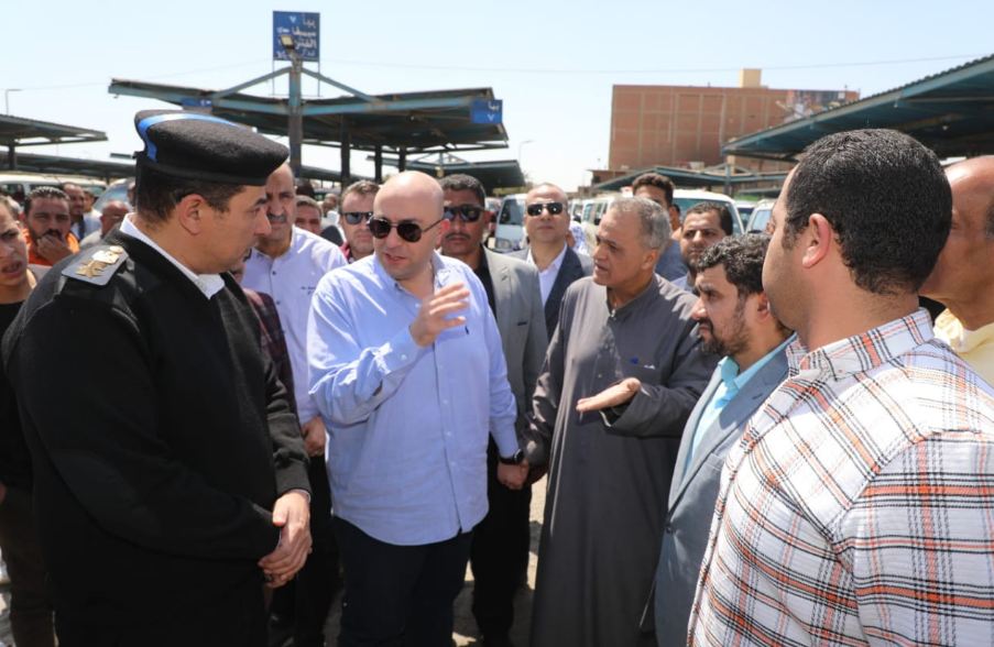محافظ بني سويف يتابع انتظام العمل بمواقف السيارات بعد زيادة أسعار الوقود ويؤكد: لا تهاون مع المخالفين