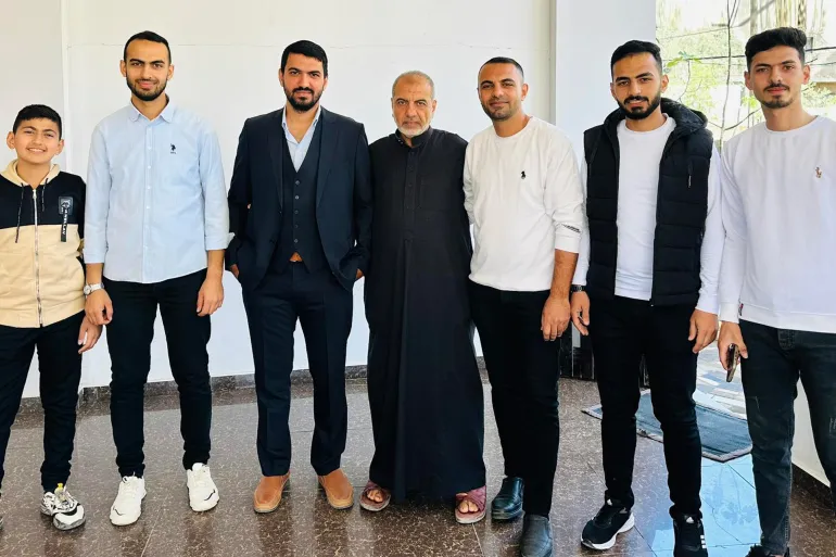 صورة تلخص الألم.. إسرائيل تغتال 6 أشقاء من غزة في لحظة واحدة صورة تلخص الألم.. إسرائيل تغتال 6 أشقاء من غزة في لحظة واحدة
