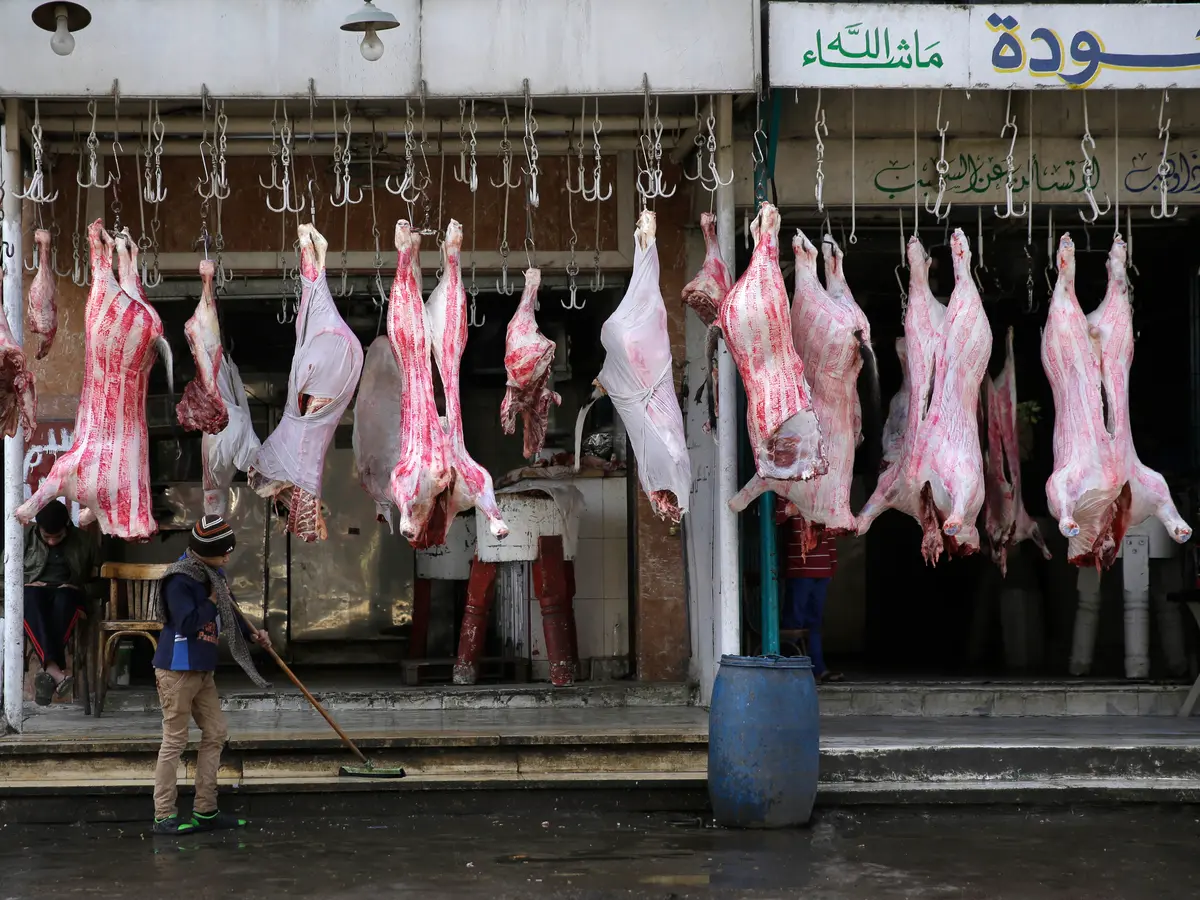 15 جنيهًا زيادة فى اللحوم البلدية.. و«الجمسي» تجذب المستهلكين بفارق السعر