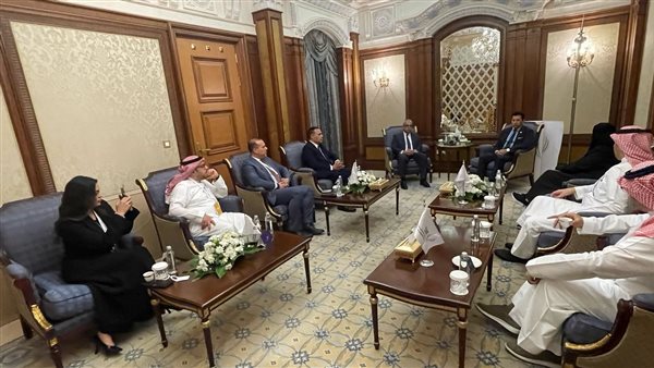 وزير الشباب يلتقي مسؤولي شركة لجام العالمية لبحث فرص التعاون في مصر وزير الشباب يلتقي مسؤولي شركة لجام العالمية لبحث فرص التعاون في مصر