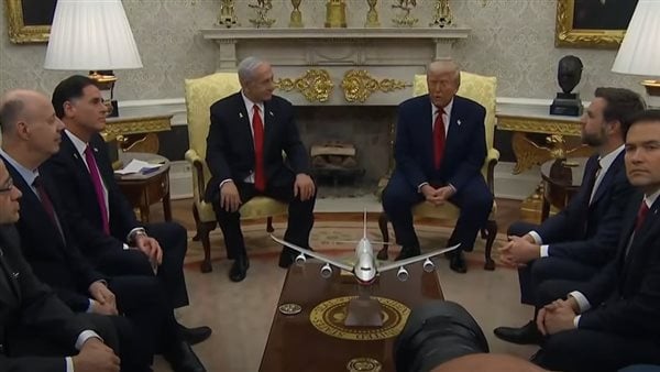 ترامب: نعمل على اتفاق جديد لإطلاق سراح الأسرى في غزة ترامب: نعمل على اتفاق جديد لإطلاق سراح الأسرى في غزة