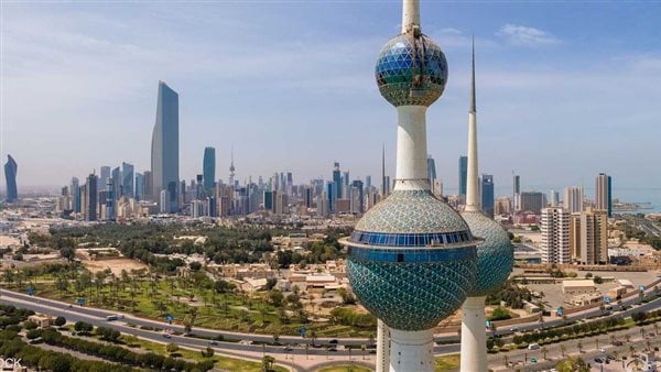 حالة الطقس في الكويت اليوم.. حار نهارًا ومعتدل ليلًا حالة الطقس في الكويت اليوم.. حار نهارًا ومعتدل ليلًا