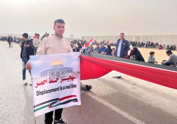 وصول آلاف المصريين لـ العريش لإعلان رفضهم القاطع لـ تهجير الفلسطينيين.. «صور»