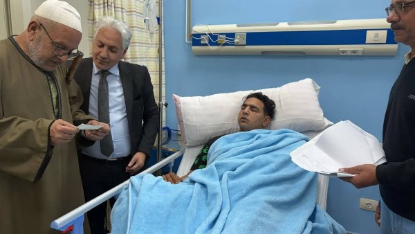 وزير العمل: 100 ألف جنيه دعما ماليا لعامل سيرك طنطا.. صور وزير العمل: 100 ألف جنيه دعما ماليا لعامل سيرك طنطا.. صور