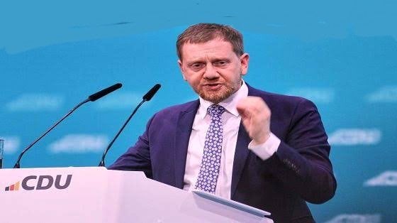 رئيس وزراء ساكسونيا يبدأ زيارة رسمية إلى القاهرة لتعزيز التعاون في التعليم والعمالة الماهرة رئيس وزراء ساكسونيا يبدأ زيارة رسمية إلى القاهرة لتعزيز التعاون في التعليم والعمالة الماهرة