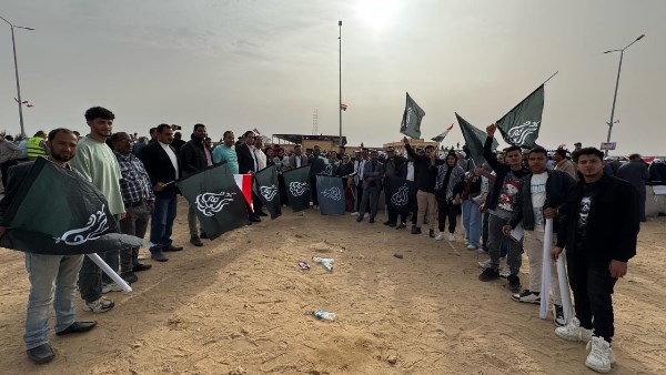 «سينا مش للبيع.. غزة مش هتضيع».. حزب الوعي يشارك في وقفة تضامنية بالعريش لرفض التهجير| صور «سينا مش للبيع.. غزة مش هتضيع».. حزب الوعي يشارك في وقفة تضامنية بالعريش لرفض التهجير| صور