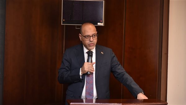 وزير العمل: استراتيجية وطنية جديدة لربط التدريب بسوق العمل ومكافحة البطالة (صور) وزير العمل: استراتيجية وطنية جديدة لربط التدريب بسوق العمل ومكافحة البطالة (صور)