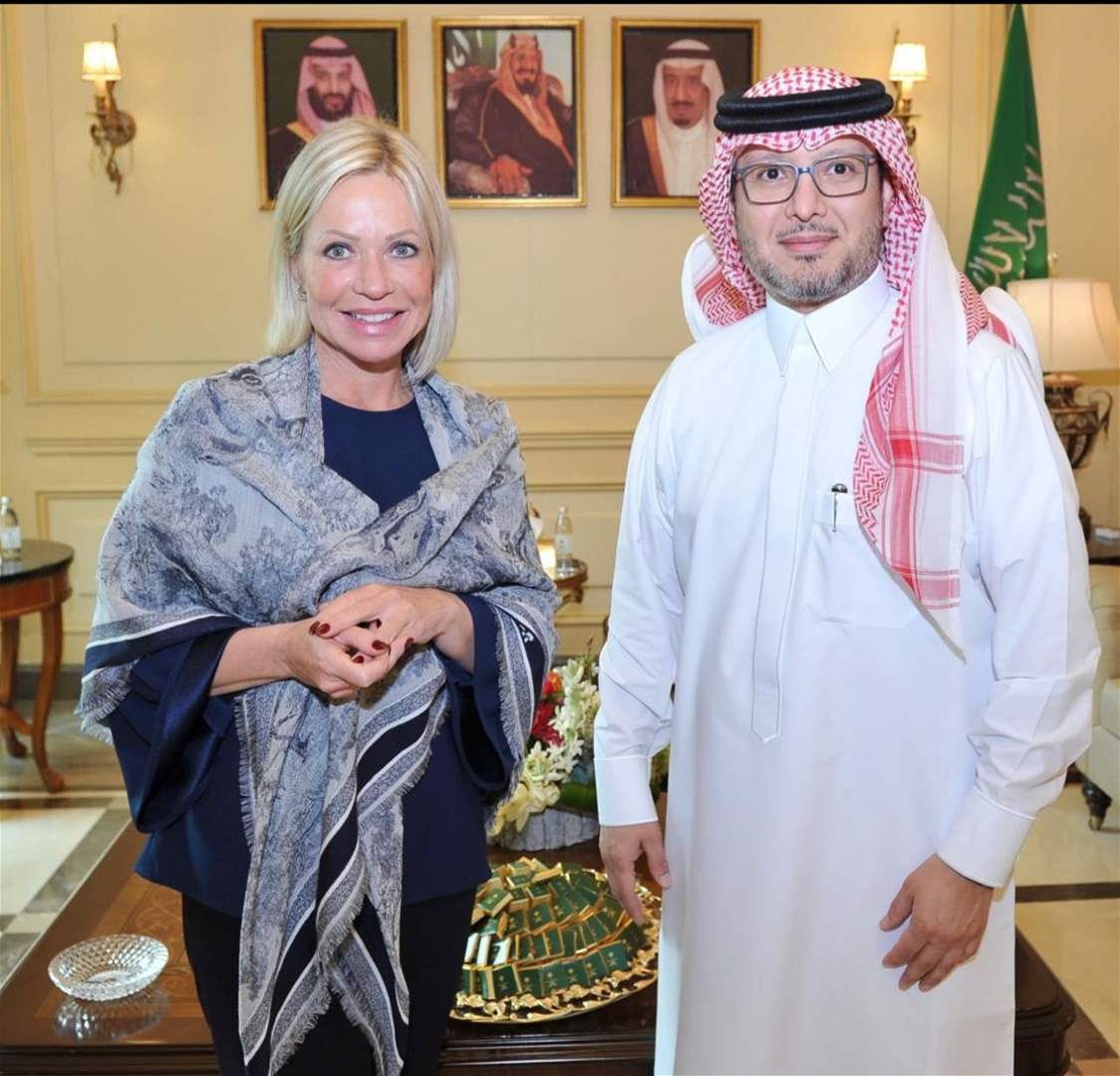 سفير المملكة وليد بخاري يستقبل المنسقة الخاصة للأمم المتحدة في لبنان سفير المملكة وليد بخاري يستقبل المنسقة الخاصة للأمم المتحدة في لبنان