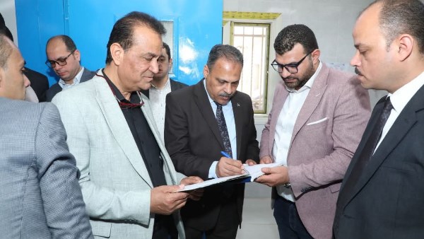 محافظ الشرقية يتابع سير العمل بمجمع خدمات قرية شهداء بحر البقر2 ووحدة الصحة محافظ الشرقية يتابع سير العمل بمجمع خدمات قرية شهداء بحر البقر2 ووحدة الصحة