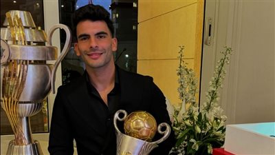 أحمد سيد زيزو: لم أوقع بشكل رسمي للنادي الأهلي.. واحترم جماهير المارد الأحمر وانتظر الزمالك حتى اللحظات الأخيرة أحمد سيد زيزو: لم أوقع بشكل رسمي للنادي الأهلي.. واحترم جماهير المارد الأحمر وانتظر الزمالك حتى اللحظات الأخيرة