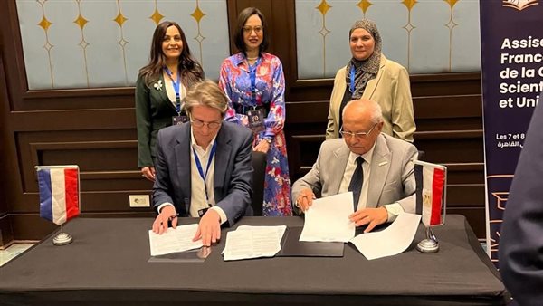 جامعة مصر للمعلوماتية توقع اتفاقيتي تعاون لمدة 5 سنوات مع "سيزي وإيزار ديجيتال" الفرنسيتين جامعة مصر للمعلوماتية توقع اتفاقيتي تعاون لمدة 5 سنوات مع "سيزي وإيزار ديجيتال" الفرنسيتين