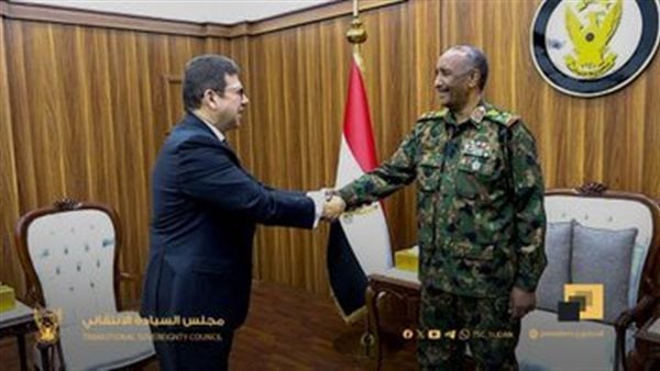 رئيس المخابرات العامة يلتقي البرهان رئيس مجلس السيادة الانتقالي في السودان رئيس المخابرات العامة يلتقي البرهان رئيس مجلس السيادة الانتقالي في السودان