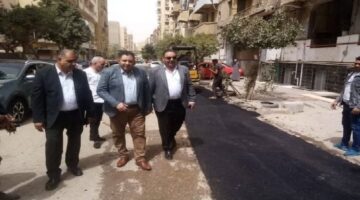 نائب محافظ القاهرة يتفقد تنفيذ المشروعات التطويرية وخدمات المركز التكنولوجي بحى الزيتون