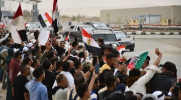 إنتفاضة مصرية على الحدود .. الشعب قال كلمتة لا للتهجير ..صور