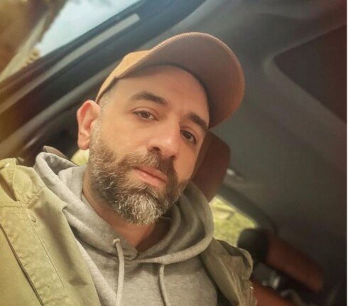 عمرو سلامة يكشف عن البوستر الرسمي لـ «برستيج» قبل عرضه بهذا الموعد | صورة عمرو سلامة يكشف عن البوستر الرسمي لـ «برستيج» قبل عرضه بهذا الموعد | صورة