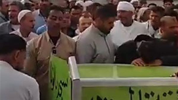 وسط انهيار أسرهم.. تشييع جثامين 4 عمال ضحايا حادث انقلاب سيارة بالبحيرة | بث مباشر وسط انهيار أسرهم.. تشييع جثامين 4 عمال ضحايا حادث انقلاب سيارة بالبحيرة | بث مباشر