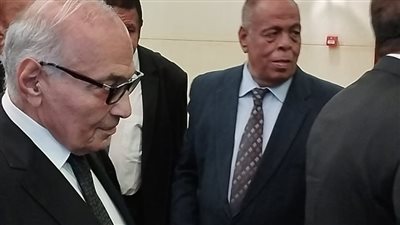 خاص لتحيا مصر .. أسرة أحمد شفيق: الفريق بالمنزل ولا صحة لخبر وفاته خاص لتحيا مصر .. أسرة أحمد شفيق: الفريق بالمنزل ولا صحة لخبر وفاته