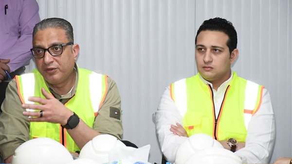 محافظ الفيوم يتفقد الأعمال الإنشائية لمصنع الضفائر الكهربائية للسيارات محافظ الفيوم يتفقد الأعمال الإنشائية لمصنع الضفائر الكهربائية للسيارات