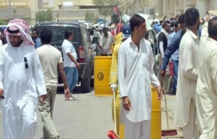 السعودية تبدأ حملة الترحيل الفوري للمقيمين المتورطين في جرائم خطيرة تهدد الأمن السعودية تبدأ حملة الترحيل الفوري للمقيمين المتورطين في جرائم خطيرة تهدد الأمن