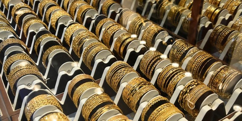 ارتفاع أسعار الذهب في العراق اليوم وعيار 21 يسجل 110900 دينار بنهاية التعاملات ارتفاع أسعار الذهب في العراق اليوم وعيار 21 يسجل 110900 دينار بنهاية التعاملات