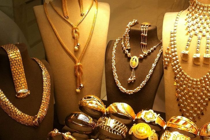 ارتفاع أسعار الذهب في الأردن اليوم وعيار 21 يسجل 60.000 دينار بنهاية التعاملات ارتفاع أسعار الذهب في الأردن اليوم وعيار 21 يسجل 60.000 دينار بنهاية التعاملات