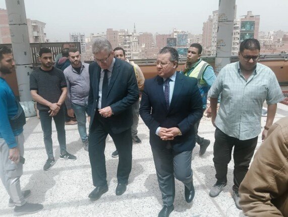 تمهيدا لافتتاحه.. عميد طب بنها يتابع ميدانيا مستجدات العمل بمشروع تطوير مستشفى الجراحة