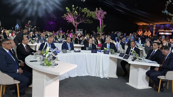 مدبولي: الحكومة تواصل عملها الجاد لتوطين صناعة الدواء خاصةً المُتطورة مدبولي: الحكومة تواصل عملها الجاد لتوطين صناعة الدواء خاصةً المُتطورة