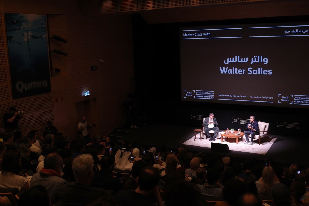 مشاركون يشيدون بدور ملتقى قمرة السينمائي في إتاحة فرص التواصل مع خبراء سينمائيين عالميين مشاركون يشيدون بدور ملتقى قمرة السينمائي في إتاحة فرص التواصل مع خبراء سينمائيين عالميين