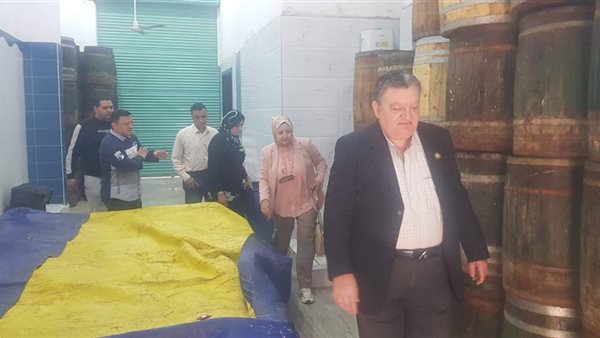 اعدام 550 كيلو فسيخ في حملة بمدينة نبروه بالدقهلية اعدام 550 كيلو فسيخ في حملة بمدينة نبروه بالدقهلية