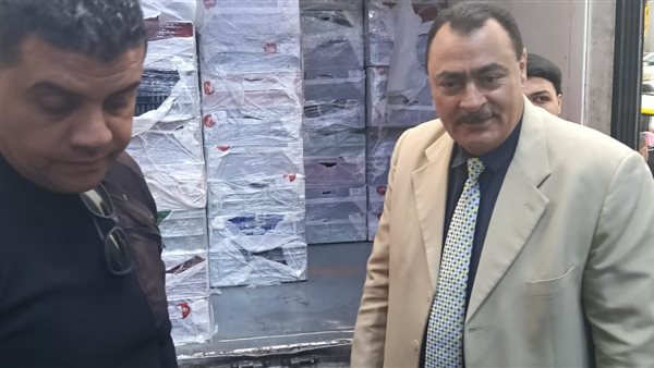 ضبط طن برجر مجهول المصدر في مطعم شهير بدمياط ضبط طن برجر مجهول المصدر في مطعم شهير بدمياط