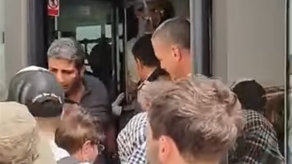 "بالصور "وزارة السياحة: تكدس السياح بحافلات منطقة الأهرامات بسبب زيادة معدل الزيارة اليومي ل120% "بالصور "وزارة السياحة: تكدس السياح بحافلات منطقة الأهرامات بسبب زيادة معدل الزيارة اليومي ل120%