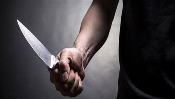 طعنه بسكين.. مصرع شخص على يد آخر بعد مشاجرة بينهما في أسوان طعنه بسكين.. مصرع شخص على يد آخر بعد مشاجرة بينهما في أسوان