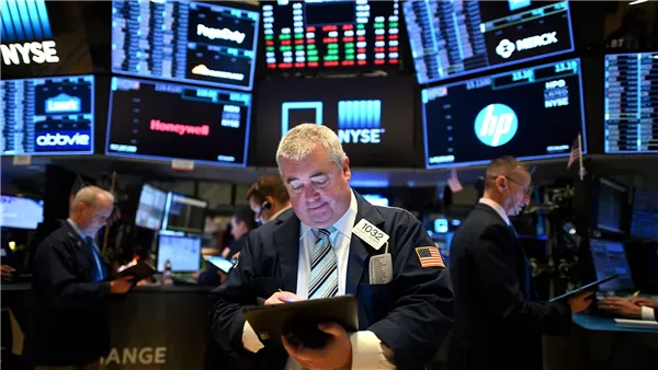 عاصفة تجتاح الأسهم الأمريكية لليوم الرابع بسبب رسوم ترامب الجمركية عاصفة تجتاح الأسهم الأمريكية لليوم الرابع بسبب رسوم ترامب الجمركية
