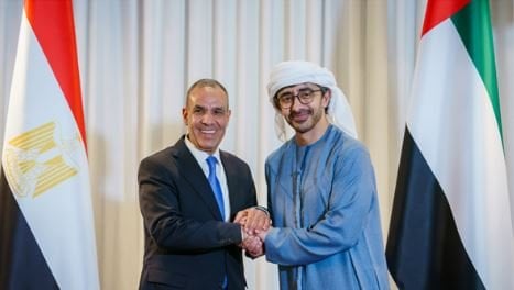 وزير الخارجية الإماراتي يؤكد عمق العلاقات بين بلاده ومصر وزير الخارجية الإماراتي يؤكد عمق العلاقات بين بلاده ومصر