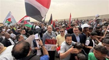 أحزاب:  زيارة السيسي وماكرون للعريش"تاريخية".. واحتشاد المصريين رسالة للعالم برفض بتهجير الفلسطينيين