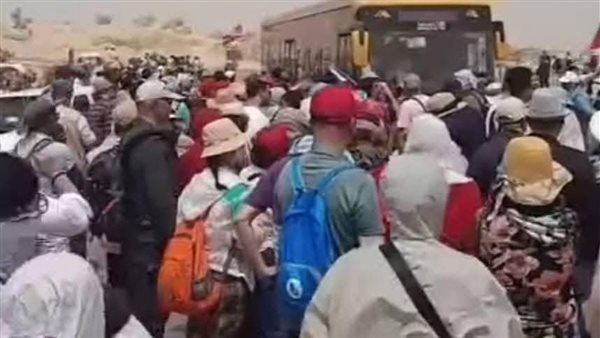 شركة أوراسكوم بيراميدز: تعليمات محافظة الجيزة تسببت في أزمة داخل منطقة الأهرامات وحذرنا من هذا شركة أوراسكوم بيراميدز: تعليمات محافظة الجيزة تسببت في أزمة داخل منطقة الأهرامات وحذرنا من هذا