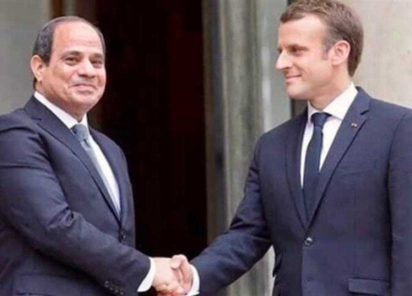 ماكرون: أغادر مصر بعد 3 أيام مؤثرة.. شكرا للرئيس السيسي وللمصريين (فيديو)