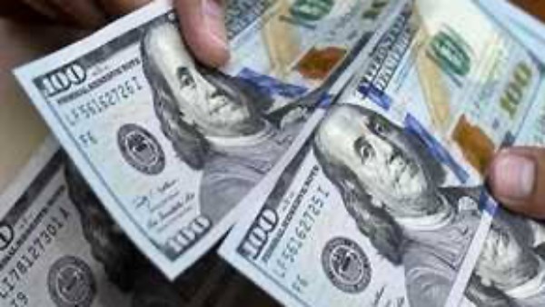 عقب تراجعه أمس .. سعر الدولار اليوم الأربعاء 9-4-2025