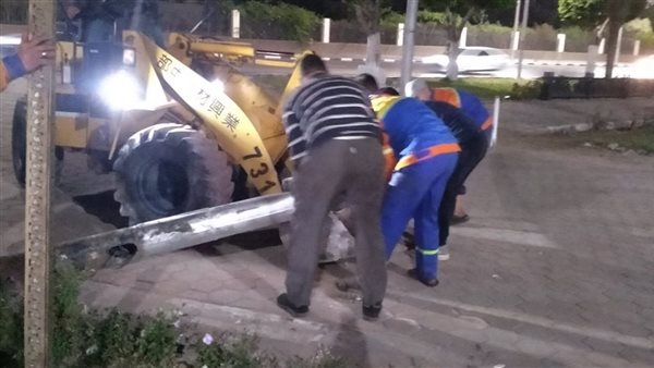 رئيس حي مصر الجديدة: إزالة حطام حادث مروري بشارع بيروت من صلاح سالم وإعادة الحركة لطبيعتها| صور رئيس حي مصر الجديدة: إزالة حطام حادث مروري بشارع بيروت من صلاح سالم وإعادة الحركة لطبيعتها| صور