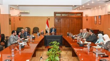 وزير الري يبحث مقترح لتنفيذ “مشروع رقمنة المساقي الخصوصية” بالتنسيق مع الزراعة