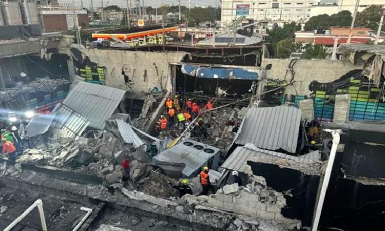 ارتفاع حصيلة ضحايا انهيار سقف ملهى ليلي بالدومينيكان إلى 98 قتيلا و160مصابا ارتفاع حصيلة ضحايا انهيار سقف ملهى ليلي بالدومينيكان إلى 98 قتيلا و160مصابا