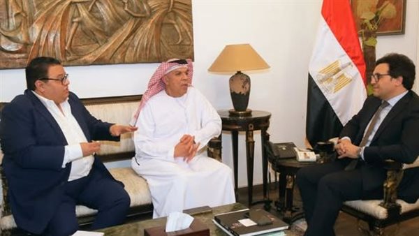 استعدادًا لمهرجان المسرح العربي.. وزير الثقافة يعقد اجتماعًا موسعًا مع الهيئة العربية للمسرح استعدادًا لمهرجان المسرح العربي.. وزير الثقافة يعقد اجتماعًا موسعًا مع الهيئة العربية للمسرح