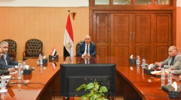 وزير الري يبحث مقترح لتنفيذ "مشروع رقمنة المساقي الخصوصية"