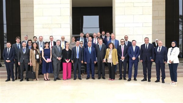 كامل الوزير يبحث مع ممثلي شركات ومؤسسات فرنسية فرص الاستثمار بالسوق المصرية كامل الوزير يبحث مع ممثلي شركات ومؤسسات فرنسية فرص الاستثمار بالسوق المصرية