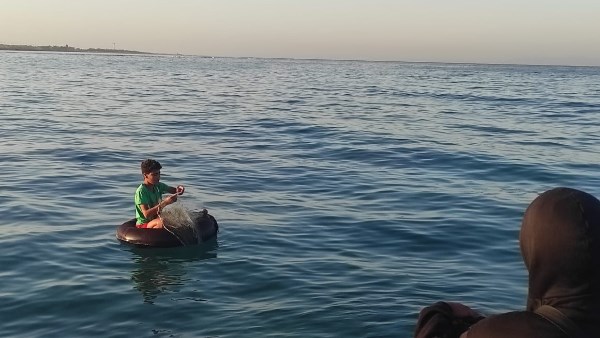 قبل المنع.. أغرب حكايات الصيد على شواطئ طور سيناء قبل المنع.. أغرب حكايات الصيد على شواطئ طور سيناء
