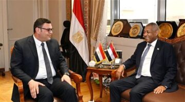وزير الإسكان يتابع معدلات تسويق مشروعات هيئة المجتمعات العمرانية الجديدة